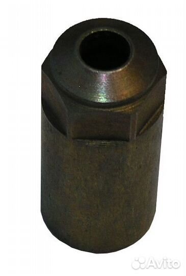 Гайка распылителя форсунки