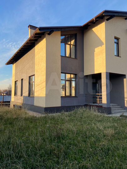 Дом 355 м² на участке 6,5 сот.
