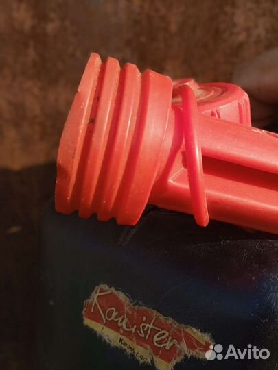 Канистра 5литров для лодочного мотора