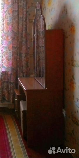 Шкаф зеркало