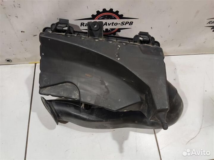 Корпус воздушного фильтра jaguar S-Type