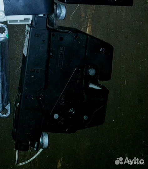 Новый замок багажника 51244878780 BMW F30 F31