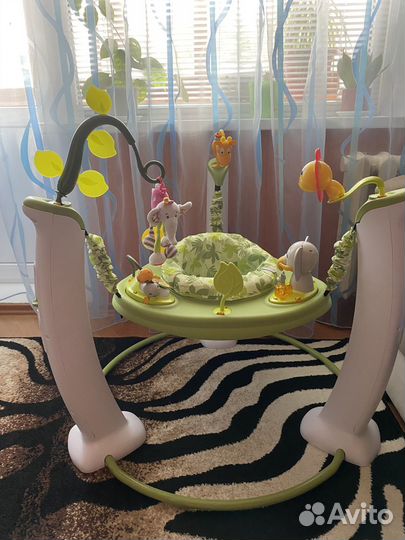 Игровой центр прыгунки Even Saucer Safari Friends