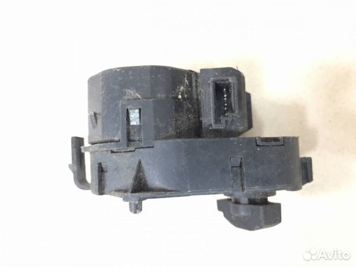 Моторчик заслонки печки BMW 7-Series E65,E66 2001