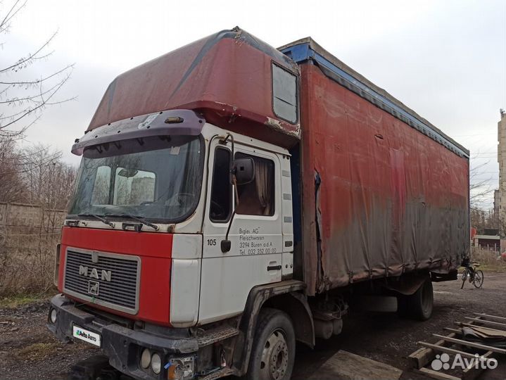 Тентованный грузовик 15 м³ MAN 14.232, 1994