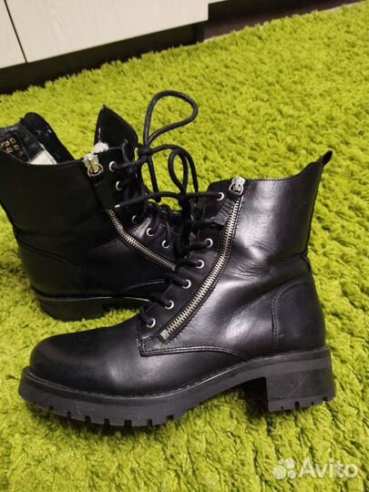 Ботинки женские 39 размер черные
