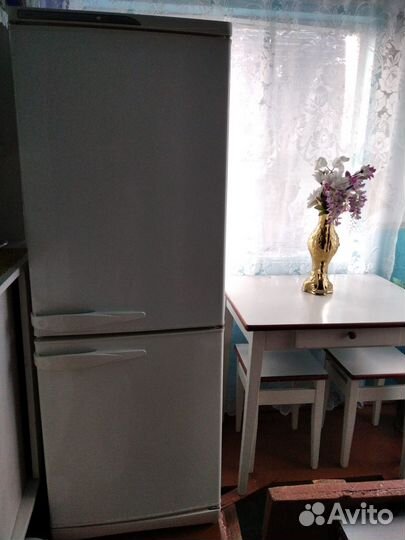 Продам холодильник стинол