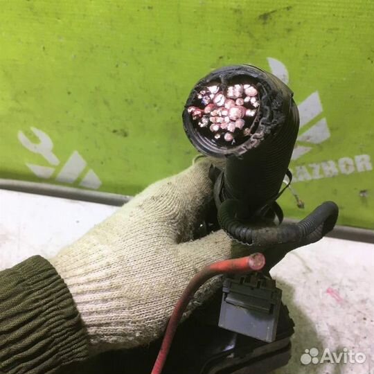 Блок предохранителей Вольво C40