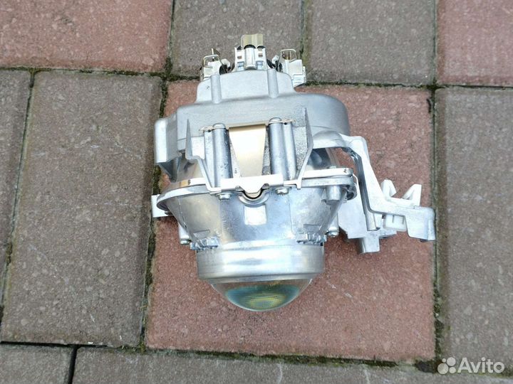 Линза Toyota Lexus