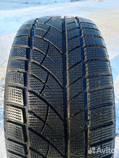 RoadX RX Frost WU01 245/40 R19 98H