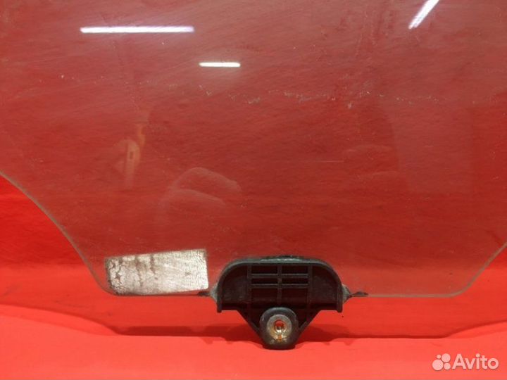 Стекло двери заднее правое Kia Venga YN G4FA 1.4