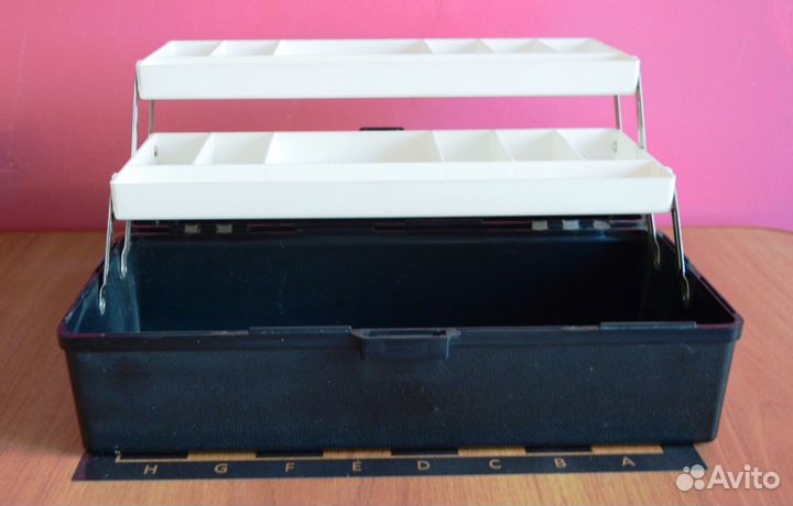 Органайзер-чемодан для фурнитуры,монет и т.д