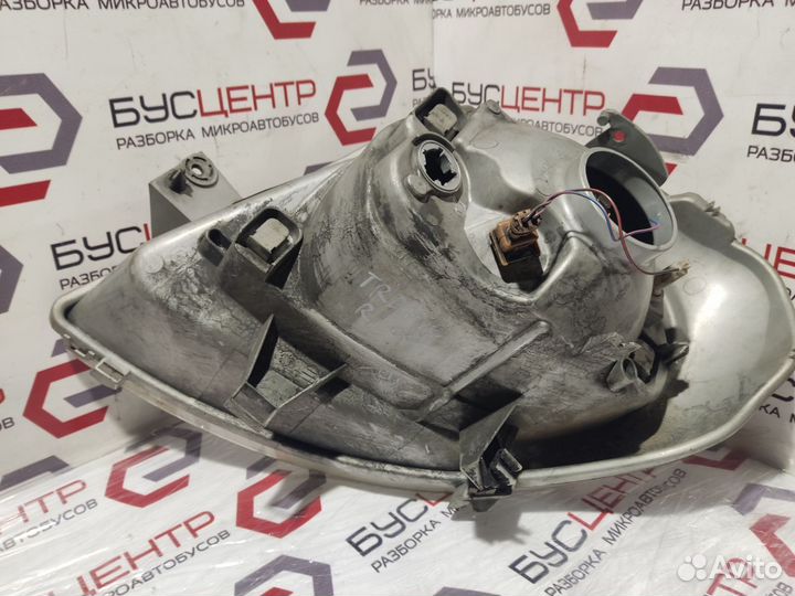 Фара правая Рено Трафик 00-06 год