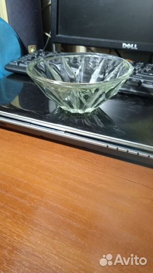 Ваза для фруктов на ножке цветное стекло СССР