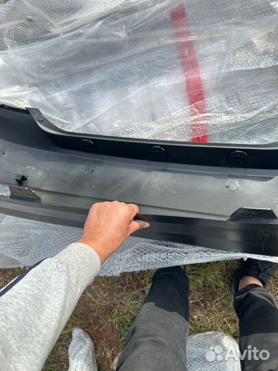 Geely Emgrand 7 1068001148 бампер зад сед пр