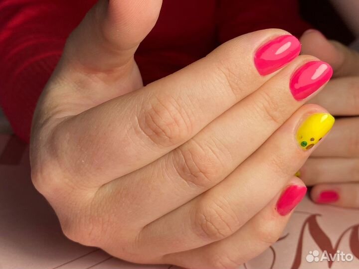 Маникюр с покрытием гель-лаком