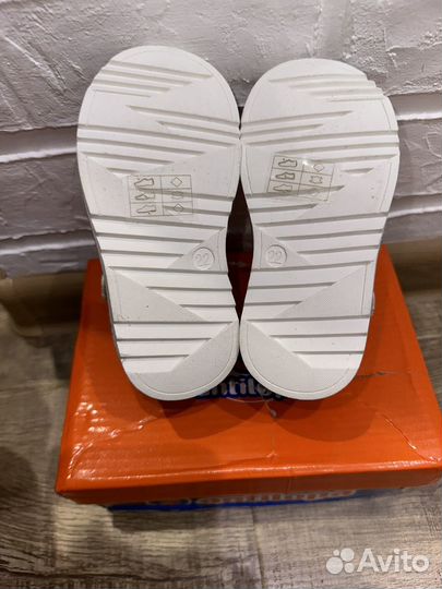 Сандали для девочки