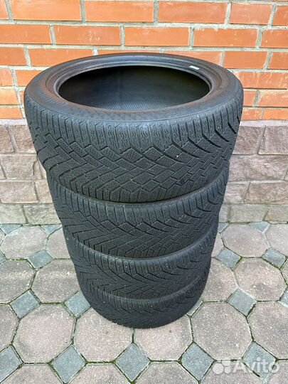 Continental ContiVikingContact 7 225/45 R17 T