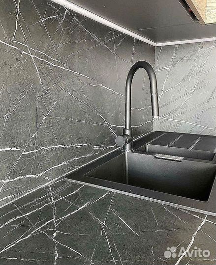 Кухня в потолок