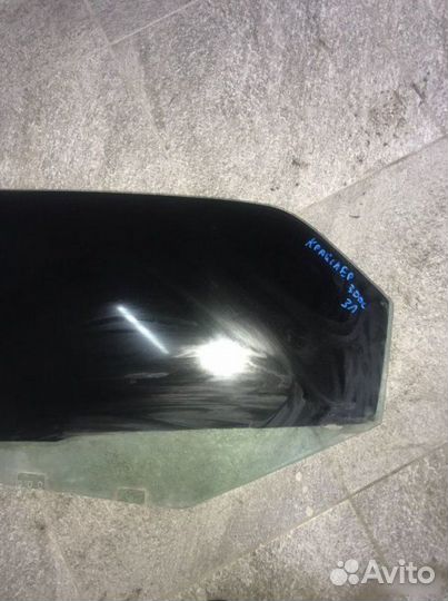 Стекло заднее левое Chrysler 300C