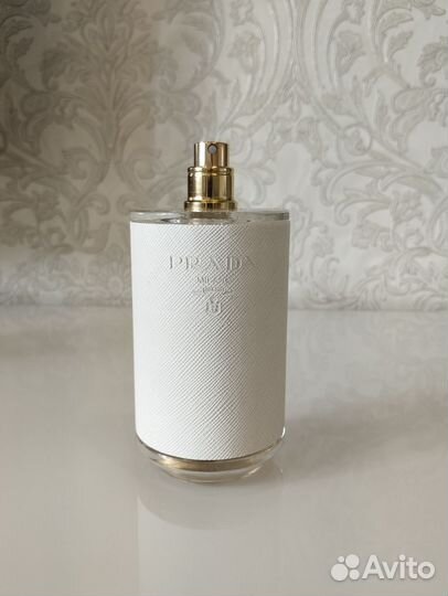 Prada La Femme