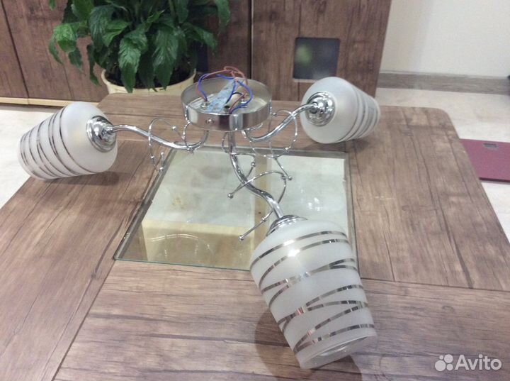 Люстры разные