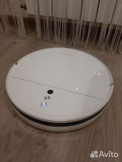 Робот пылесос