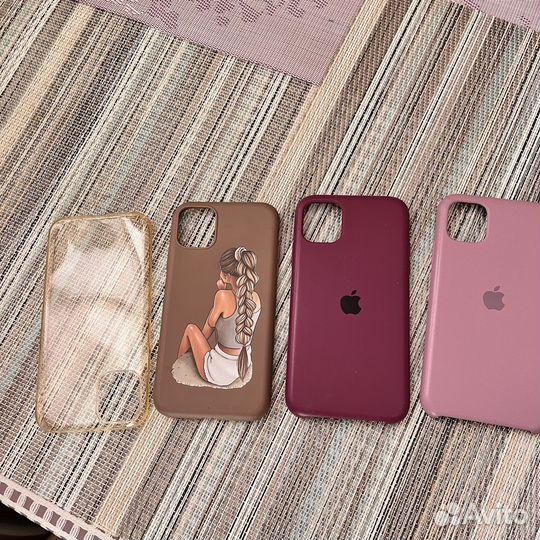 Чехлы на телефон iPhone 11