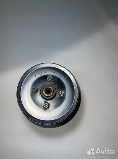 Помпа водяной насос SsangYong Kyron / Action D20DT