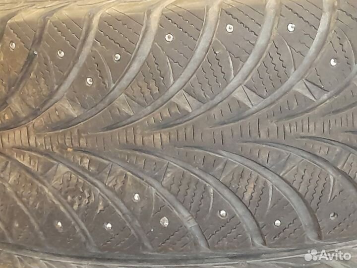 Sava Eskimo Stud 215/65 R16 98T