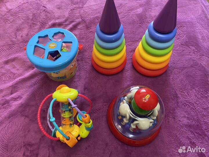 Развивающие игрушки для малышей