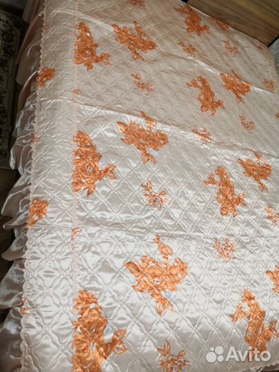 Покрывало на кровать