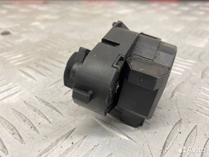 Б/У Сервопривод заслонки печки (моторчик