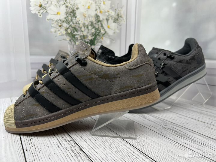 Кроссовки adidas melting sadness superstar