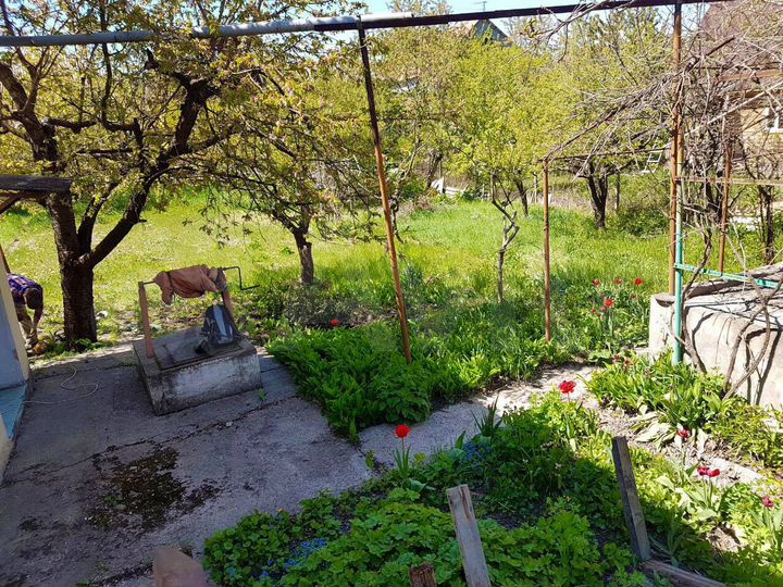 Дом 59 м² на участке 6,4 сот.