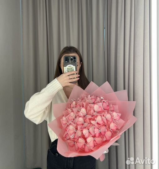 Букет из бабочек с подсветкой