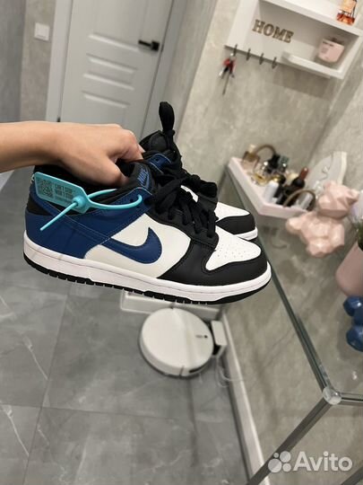 Кроссовки Nike Dunk Low White Blue Black GS