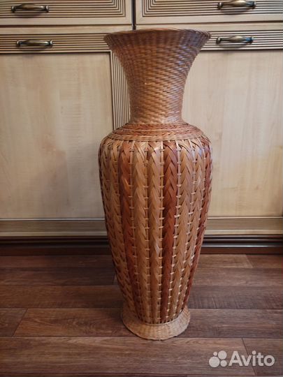 Ваза напольная плетеная