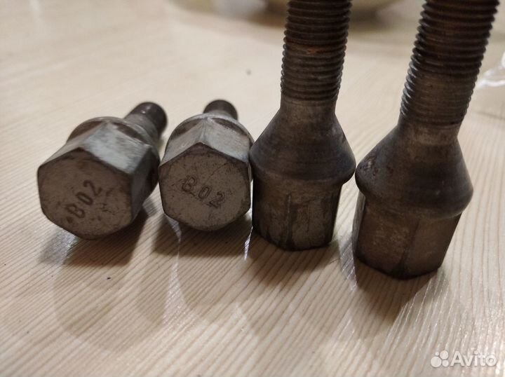 Гайки для литых дисков. секретки