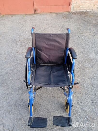 Инвалидная коляска