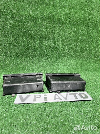 Бардачок от W202