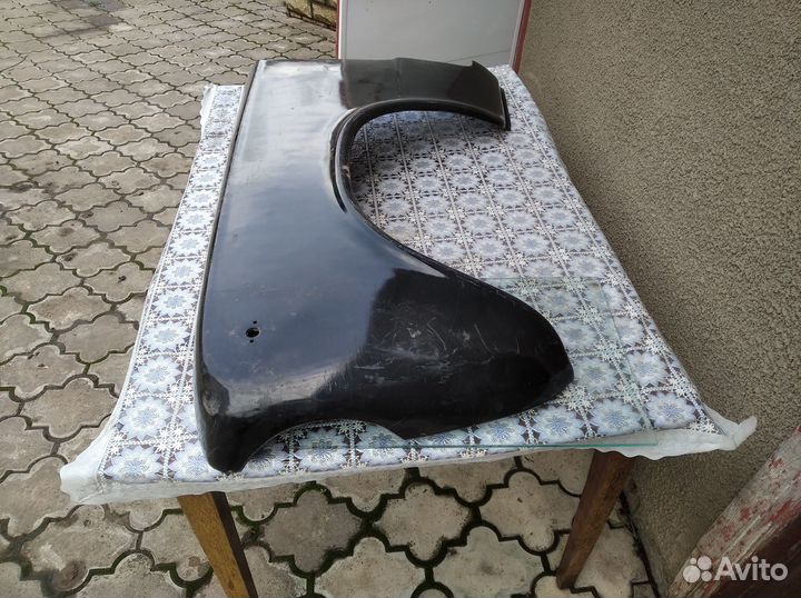 Передние пластиковые крылья 2101 левое и правое