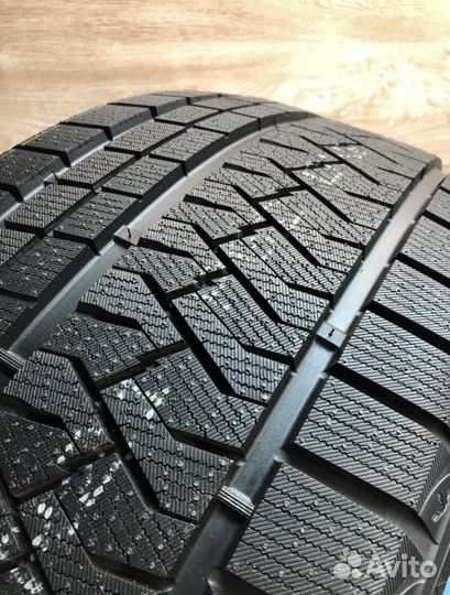 Triangle Snowlink TWT02 275/45 R21 110V