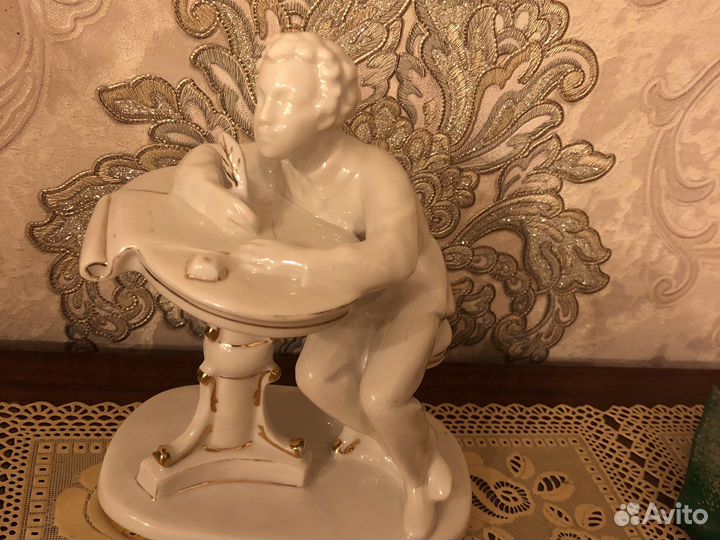 Статуэтка Пушкин