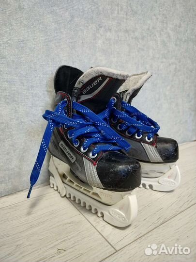 Коньки хоккейные