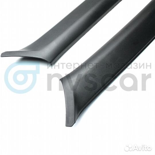 Черные стойки передние Лада Приора 1-2