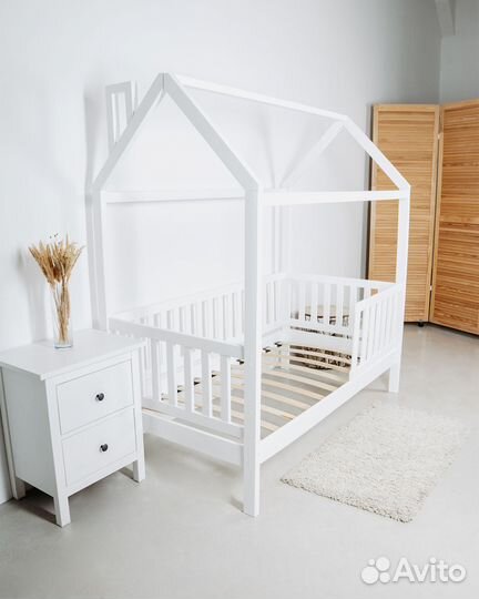 Детская кровать Домик