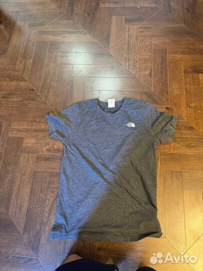 Футболка vans xs