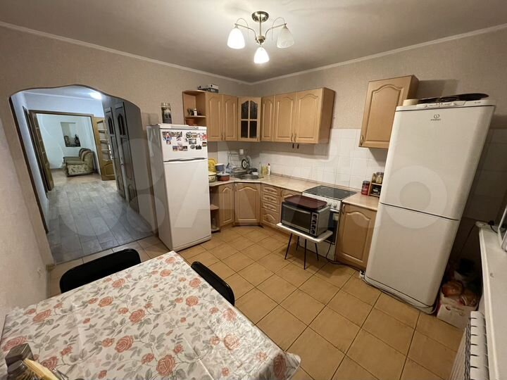 3-к. квартира, 88 м², 4/10 эт.