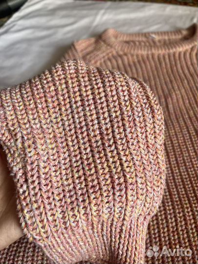 Свитер женский